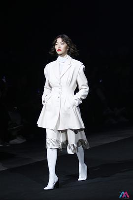 瓦里萨拉·羽