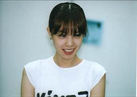 藤田瞳子