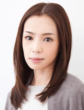藤田瞳子