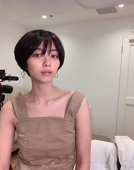 里里佳