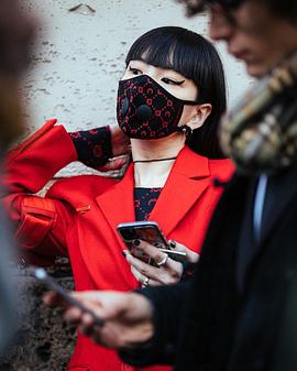 秋元梢