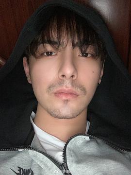 李豪