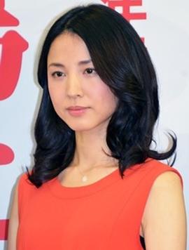 小出早织