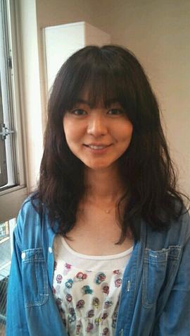 中村映里子
