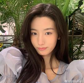 吕妍