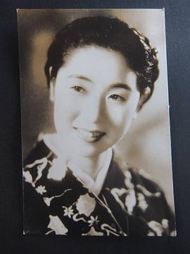 田中绢代