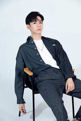 杨霖