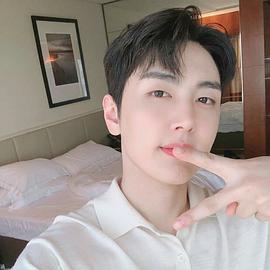 李在允