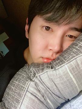 李在允