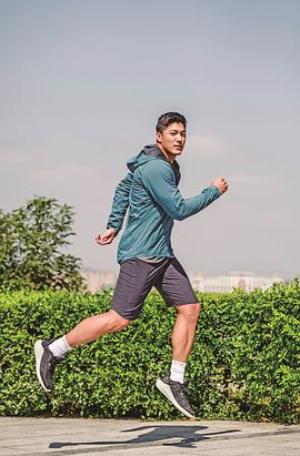 李载允