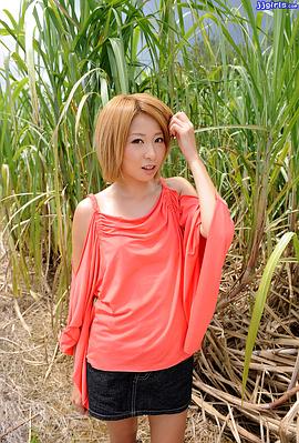 乙音奈奈