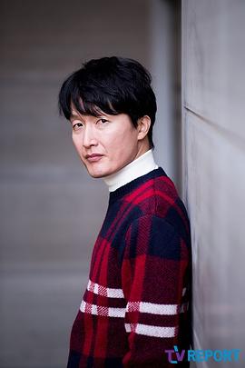 崔秉默