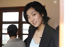 李周英