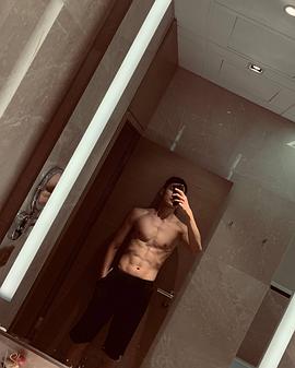 李向哲
