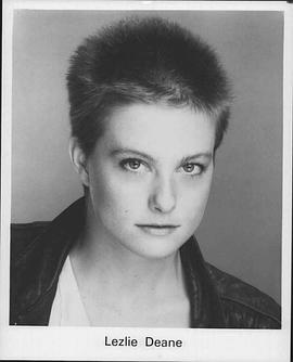 Lezlie Deane