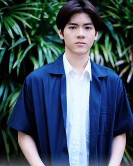 容辛·翁帕尼农