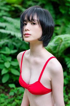 金城茉奈