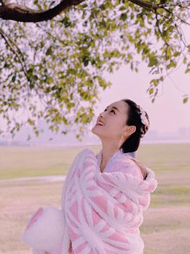蒋依依