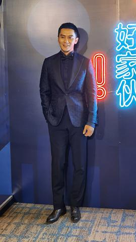 李晨