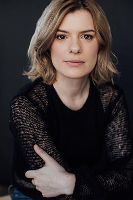 Anna Maguire