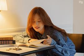 文彩元