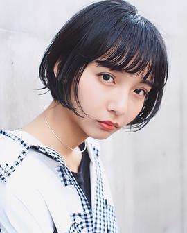山之内铃