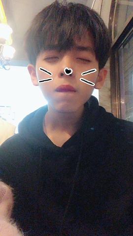 胡春杨