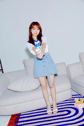 矢吹奈子