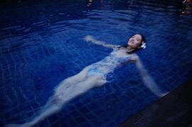 项偞婧