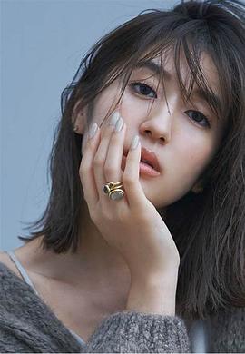 有末麻佑子