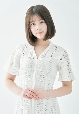 小坂井祐梨绘