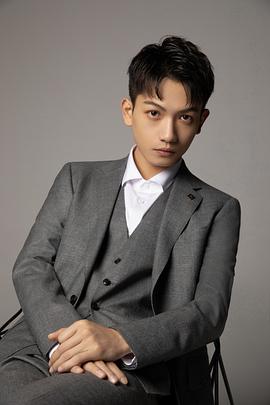 龙泽治