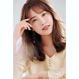 卫藤美彩