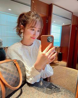 卫藤美彩