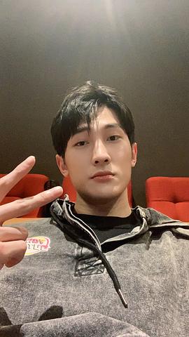 李向哲