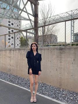 美娜