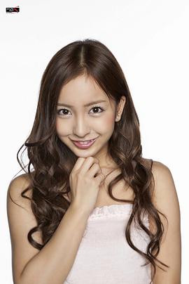 板野友美