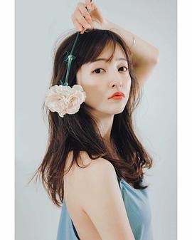 板野友美