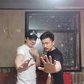 杜宇航