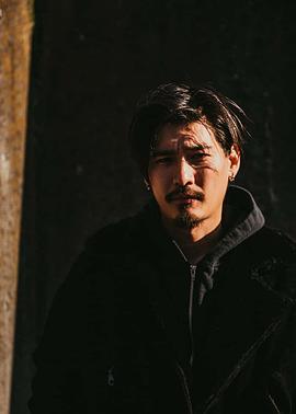 水上剑星