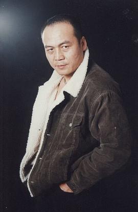 李侠