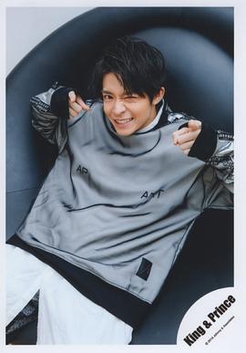 岸优太