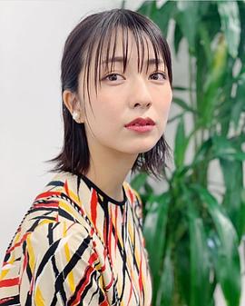 小岛梨里杏