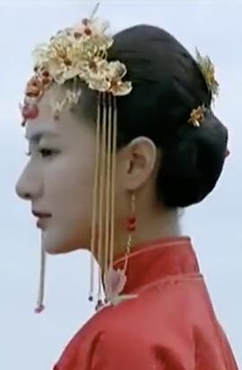 万潼