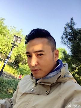 郝柏杰