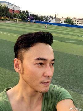 郝柏杰