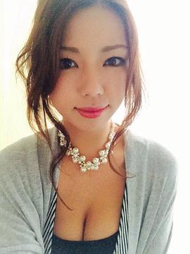 黑木桃子