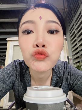 吴沚默