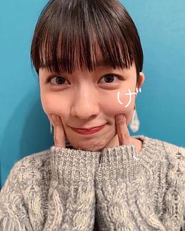小岛梨里杏
