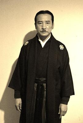 由立平